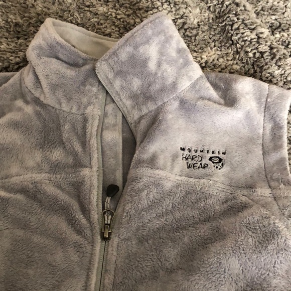 Mountain Hardwear Vest - Picture 2 of 4